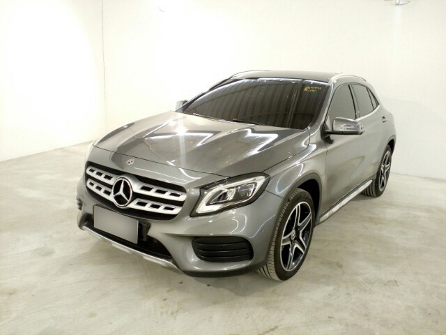 LOTE 10 MERCEDES BENZ GLA 200 2017/2018 