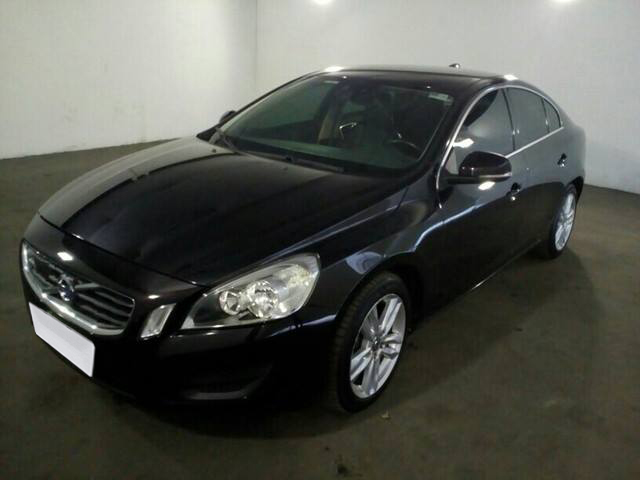 LOTE 14 VOLVO S60 2.0 DRIVE-E KINETIC 2015/2015 