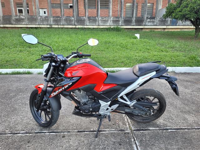 LOTE 01 CB300F TWISTER ABS 2023/2023 FLEX 