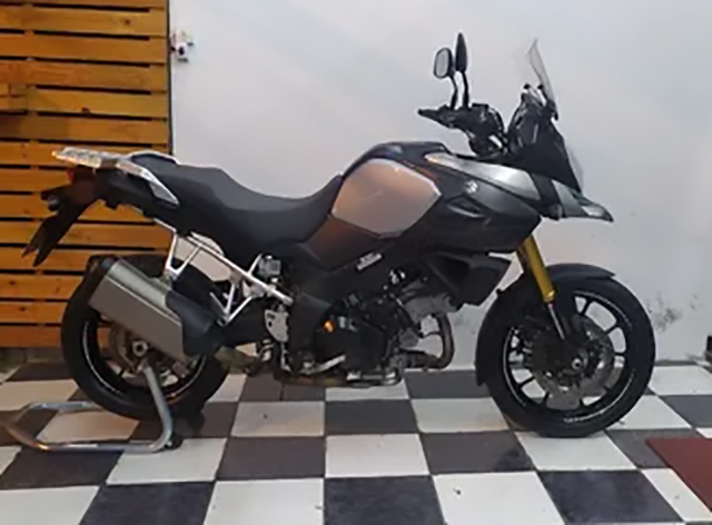 LOTE 08 SUZUKI DI 100 V-STROM 2018/2018 