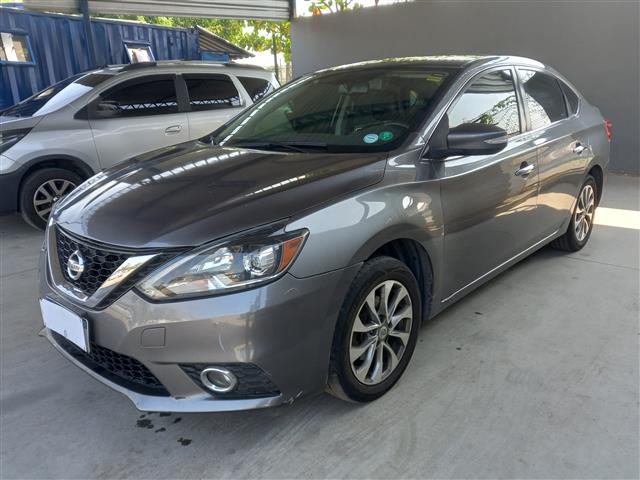 LOTE 38 NISSAN SENTRA 20S CVT 2018/2019 
